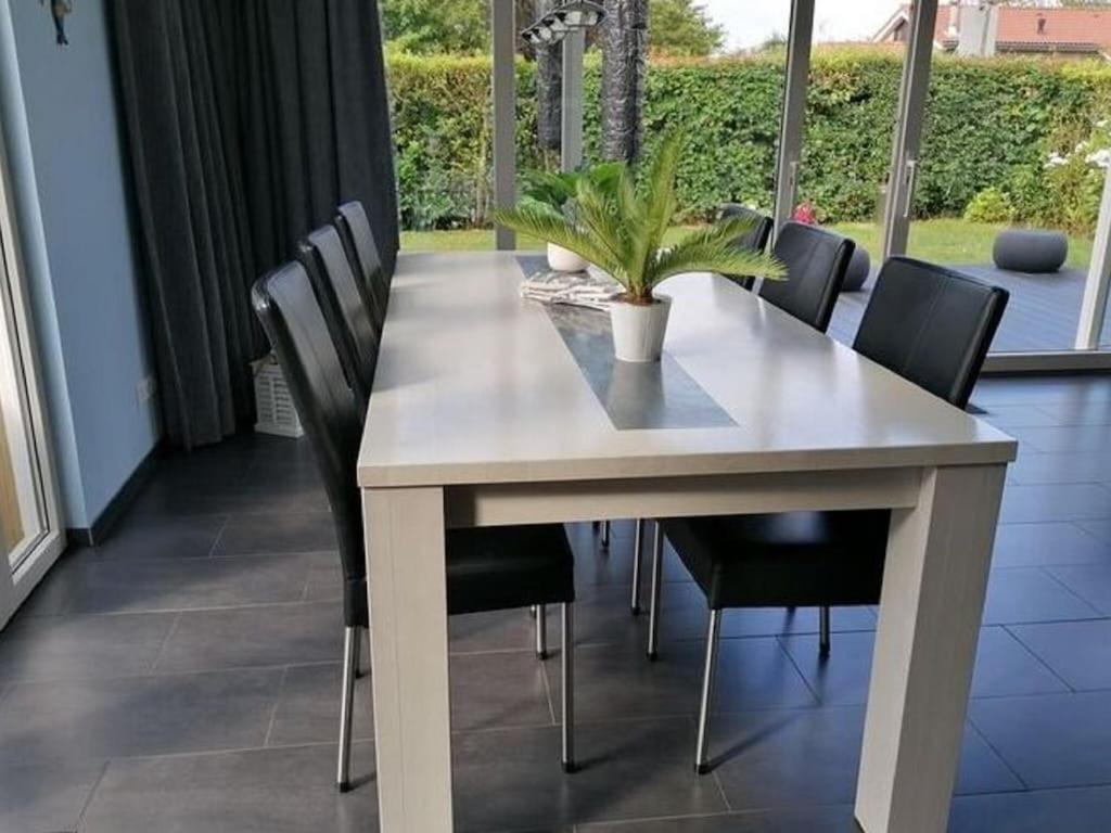 Bright Holiday Home in Noordwijk near Sea photo 3