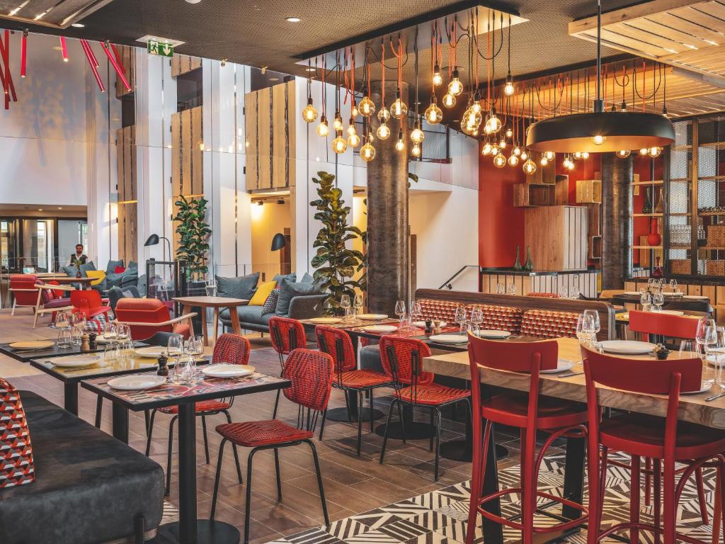 Novotel Paris Vaugirard Montparnasse Hotel - Thumbnail image