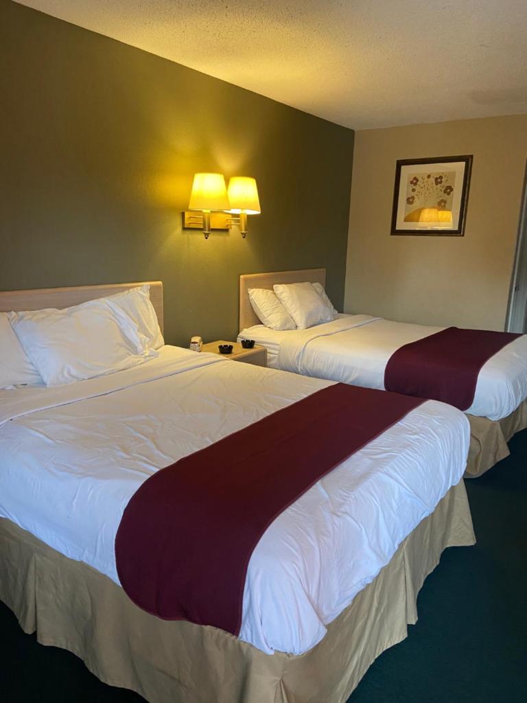 Americas Best Value Inn Meridian image