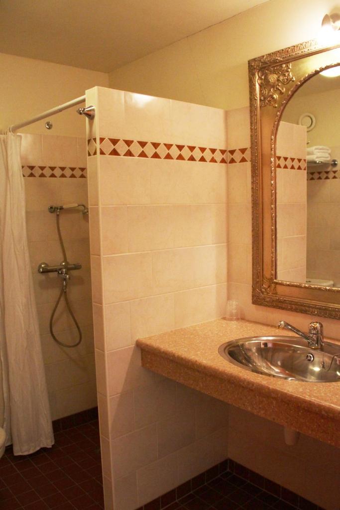 Jachthaven Hotel Borger photo 3