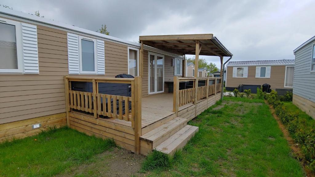 Chalet M44 Oostkapelle photo 2