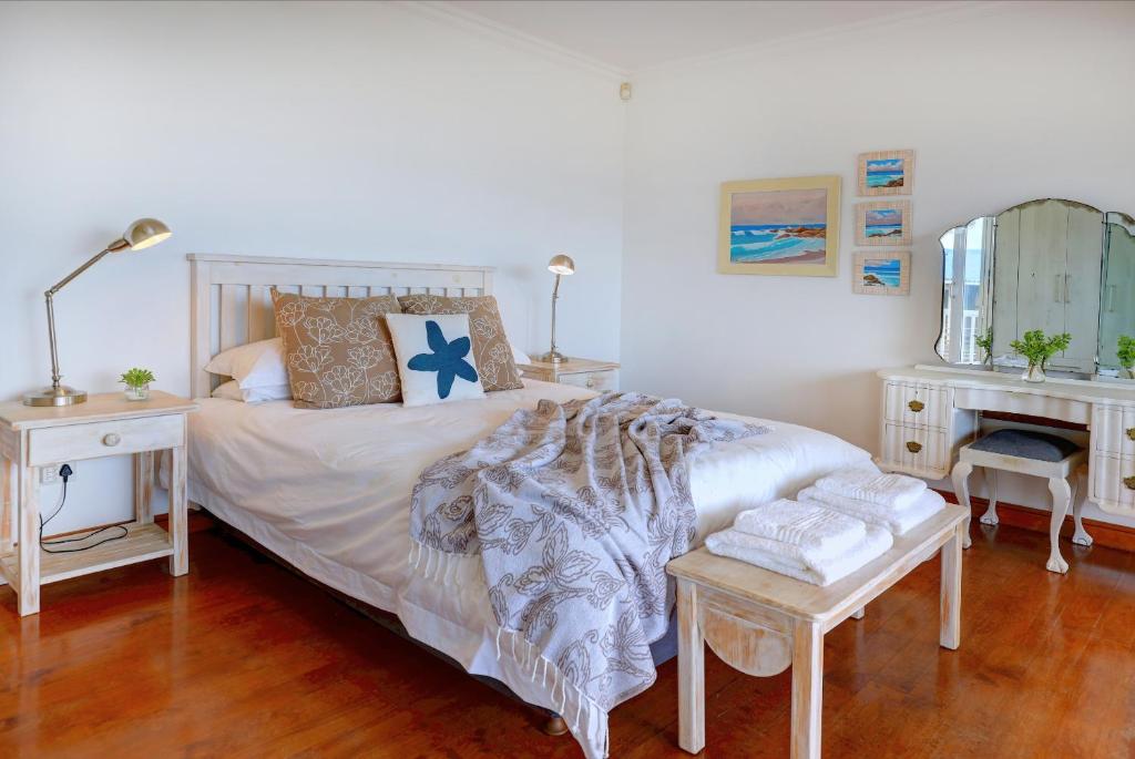 Beach House 11A photo 2
