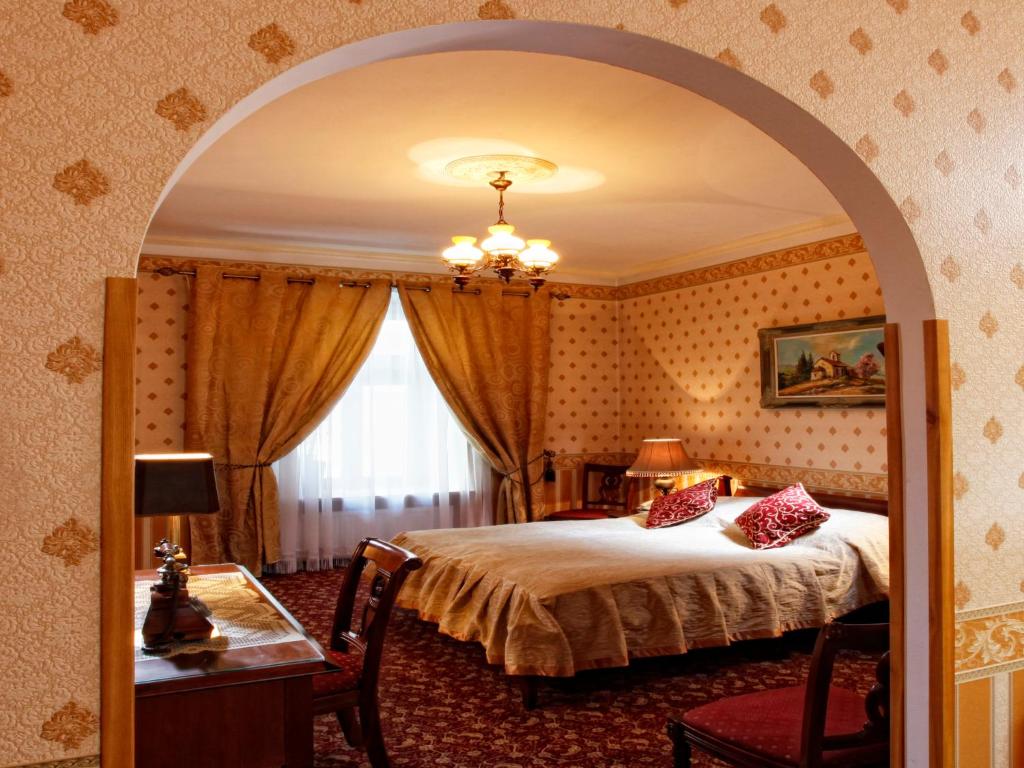 Сьюит (Люкс с гидромассажной ванной), Hotel Europejski