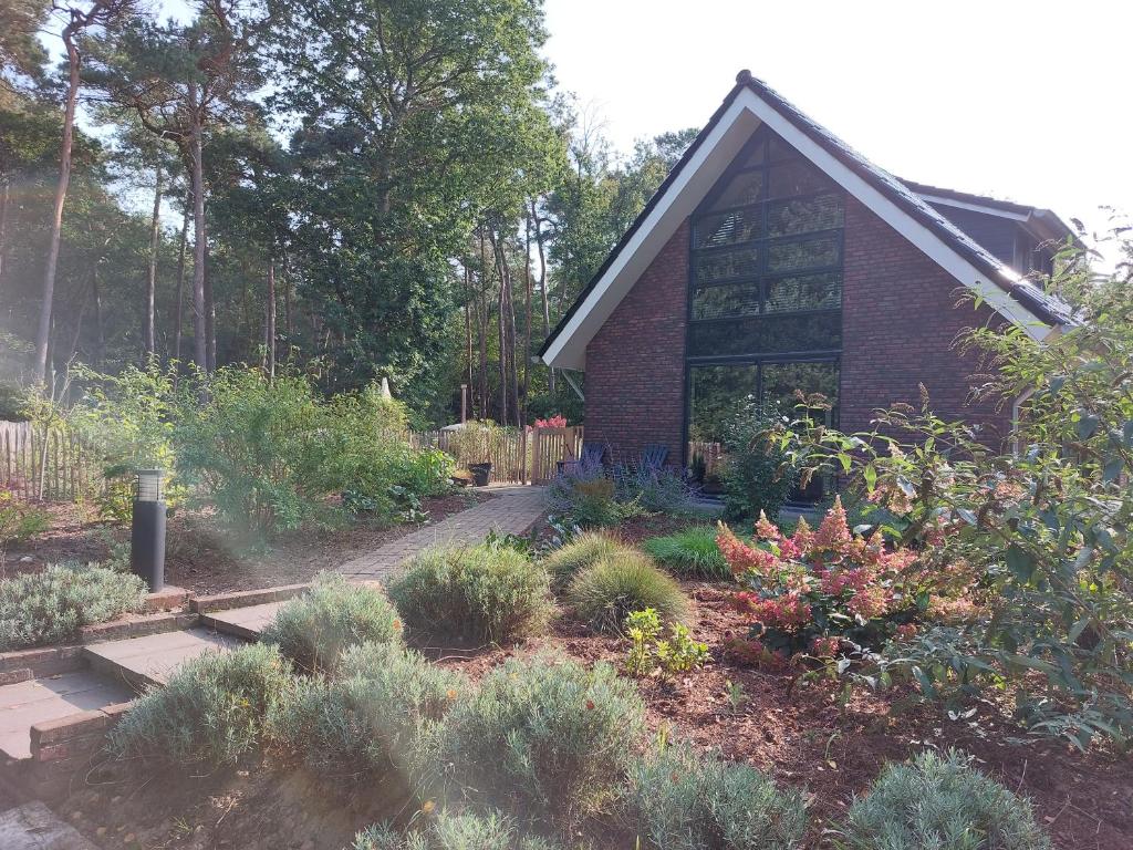 Vakantiehuis met hottub en barrelsauna photo 2