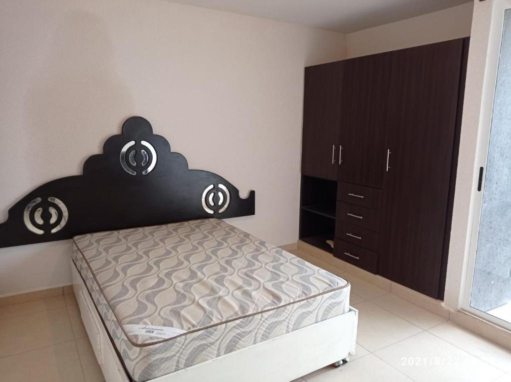 CASA SOLA EN PACHUCA HGO. photo 1