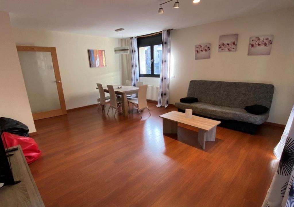 {
  "en-gb": "Apartament l'Areny 22- 6p - Canillo - Zona Grandvalira"
} photo 2