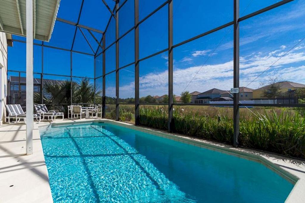 A Wonderful 4 Bedroom Villa With it own Pool in Glenbrook Resort image