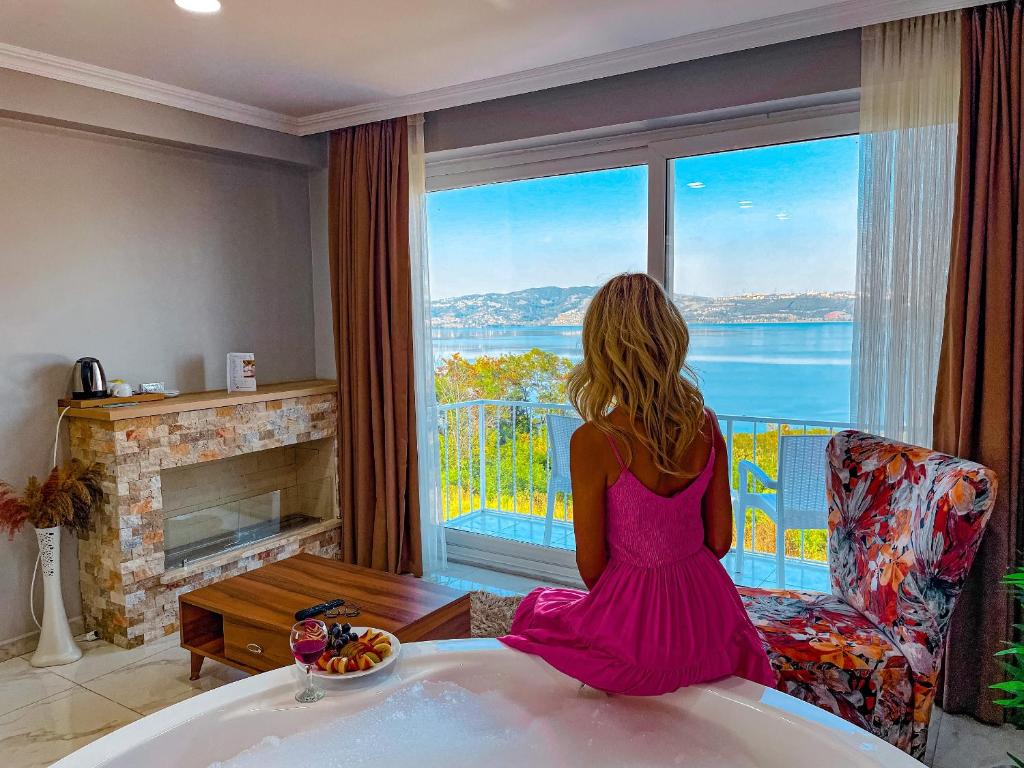 Sapanca View Hotel Room Type - Queen Room with Spa Bath