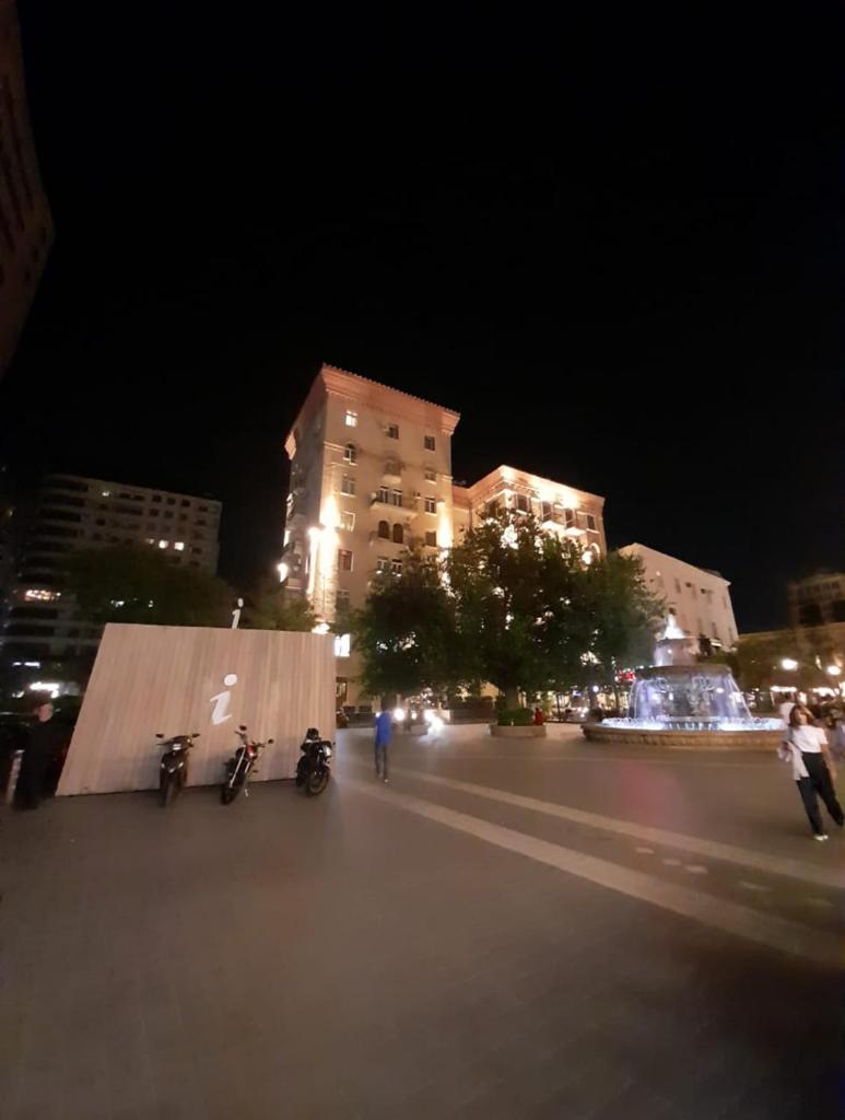Apartment MC Donalds Nizami Street photo 1
