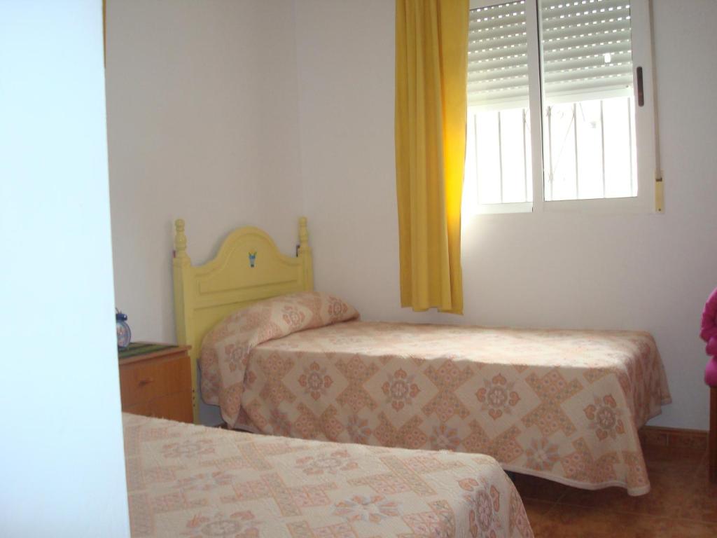 Apt on the ground floor, with a large terrace, two bedrooms and Ac photo 3