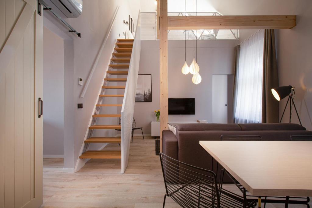 Апартаменты (Двухуровневые апартаменты), OREA Place Seno