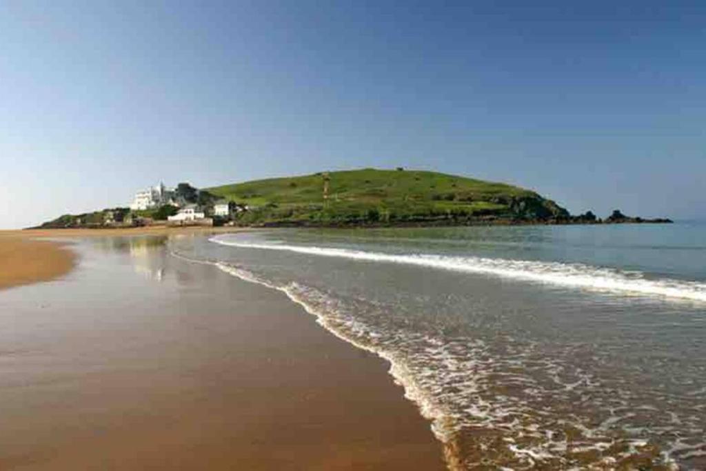 3-bed Cottage-plymouth-dog Friendly-sleeps7 - Tap to explore photos