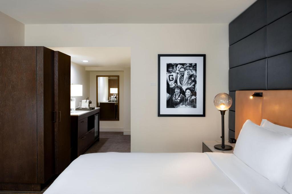 Hotel Theodore photo 4