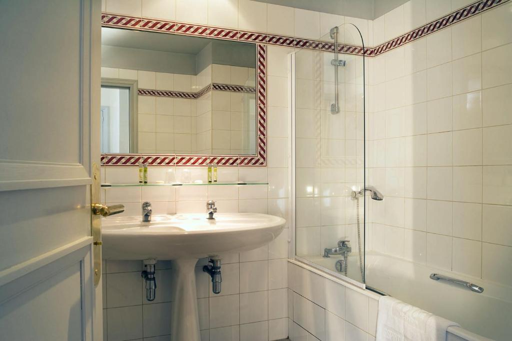 Двухместный (Улучшенный номер Capucines), Hôtel Mansart - Esprit de France