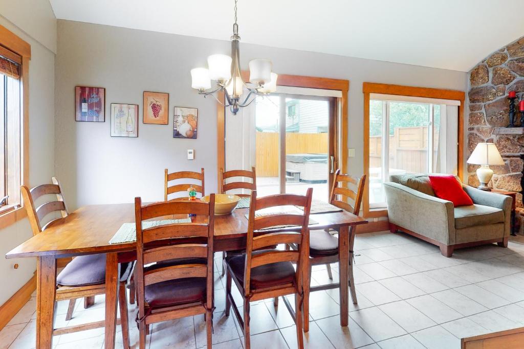 Mountain Dreams Condo photo 1
