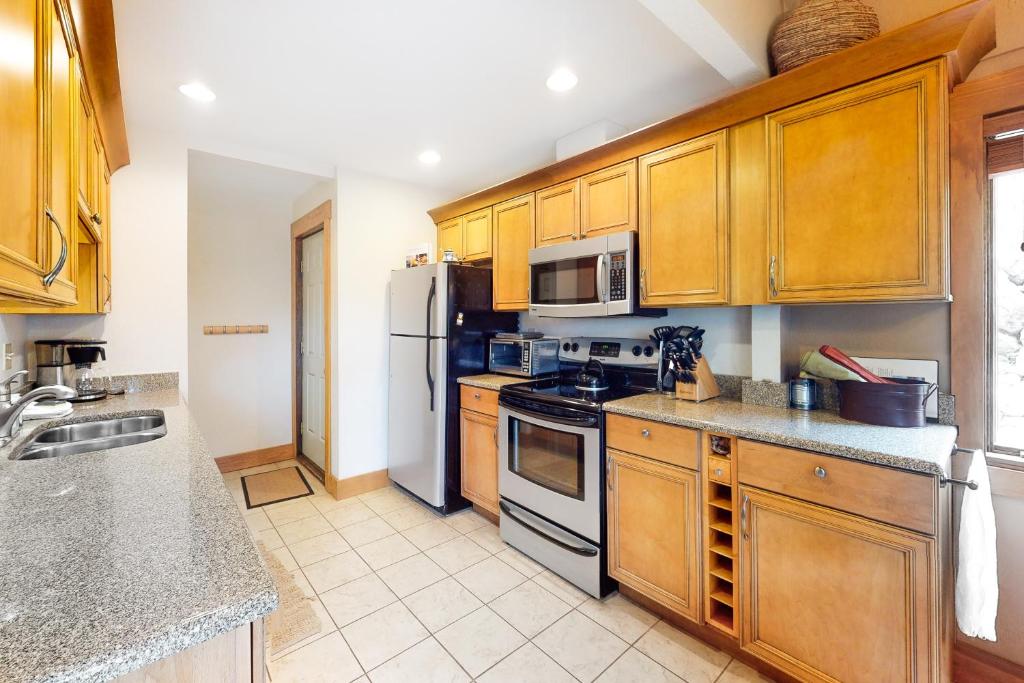 Mountain Dreams Condo photo 3
