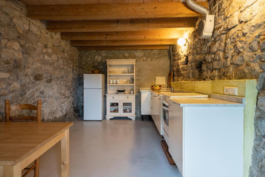 El Serradell mountain cottage photo 4