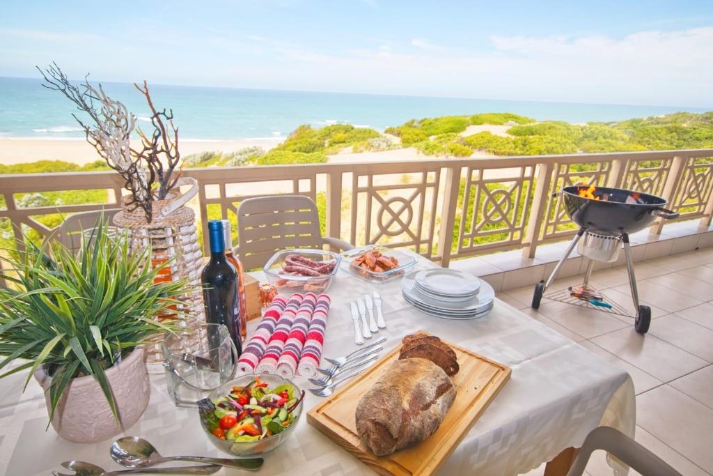 Milkwood Beachfront Accommodation, J'Bay
