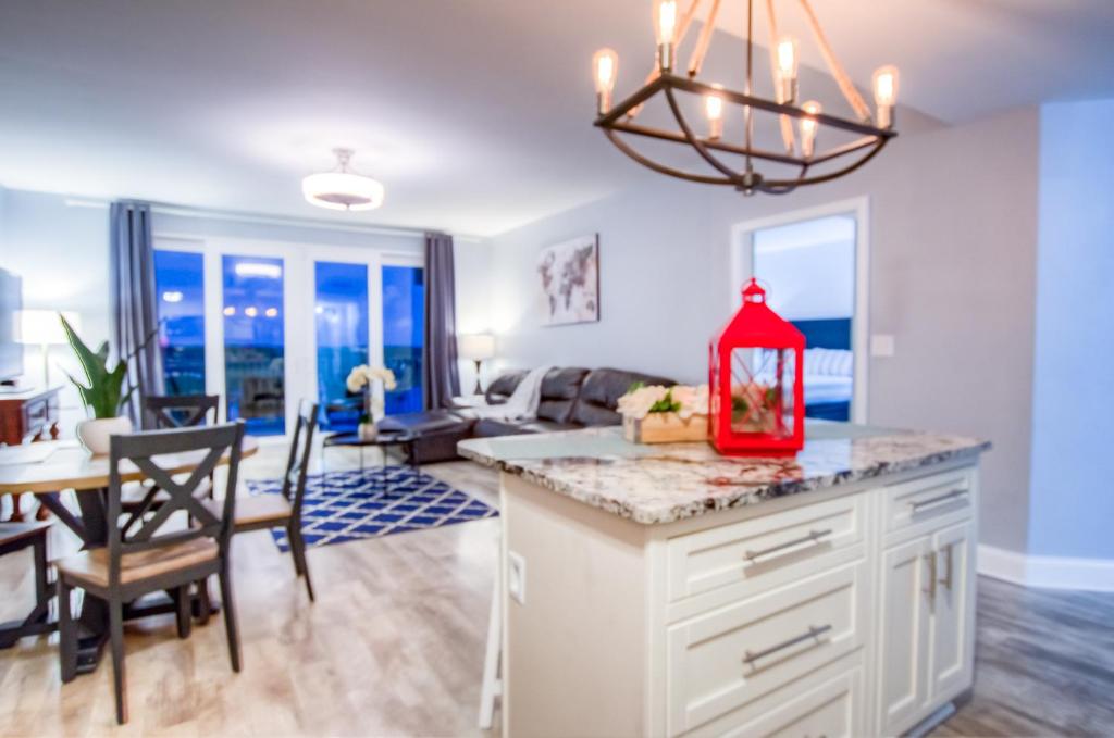 BRAND NEW! Laketown Wharf 633! Amazing 3 BD, Great Location, And Awesome Amenities! photo 2