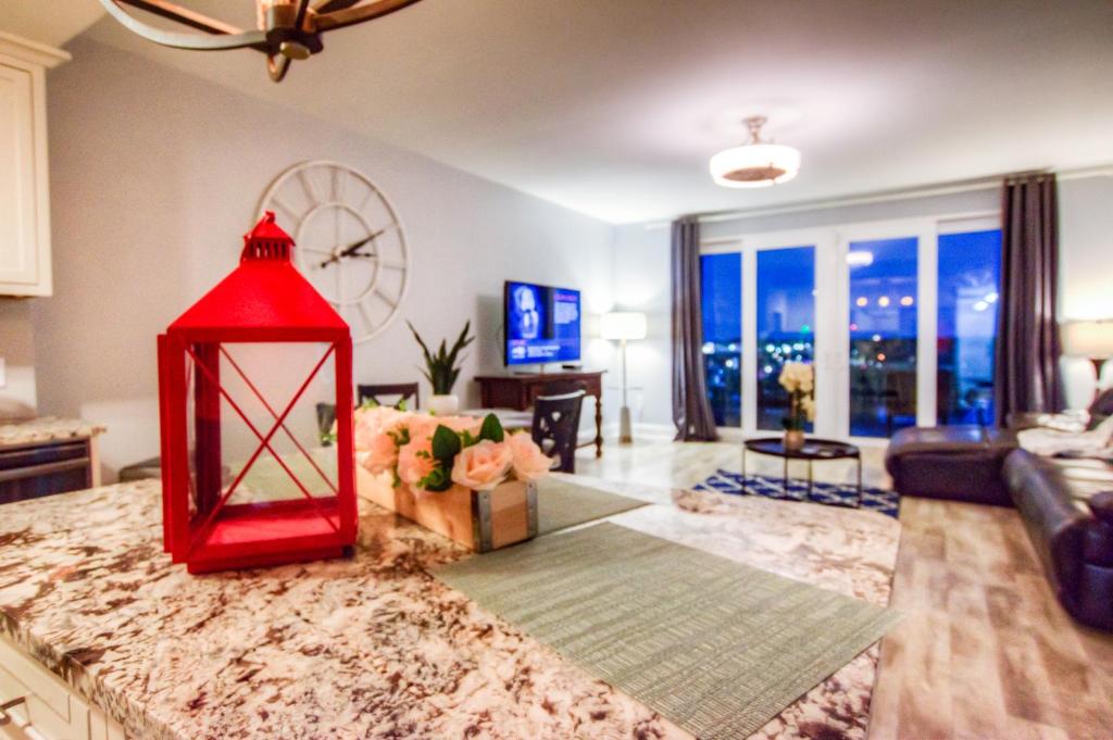 BRAND NEW! Laketown Wharf 633! Amazing 3 BD, Great Location, And Awesome Amenities! photo 4
