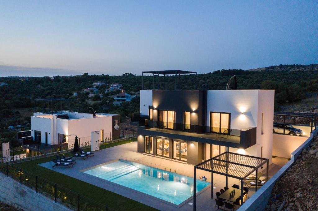 Villa Aria photo 1