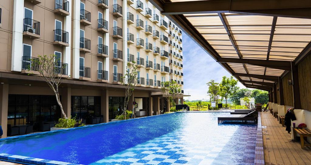 Azalea Suites Cikarang by Jayakarta Group photo 1