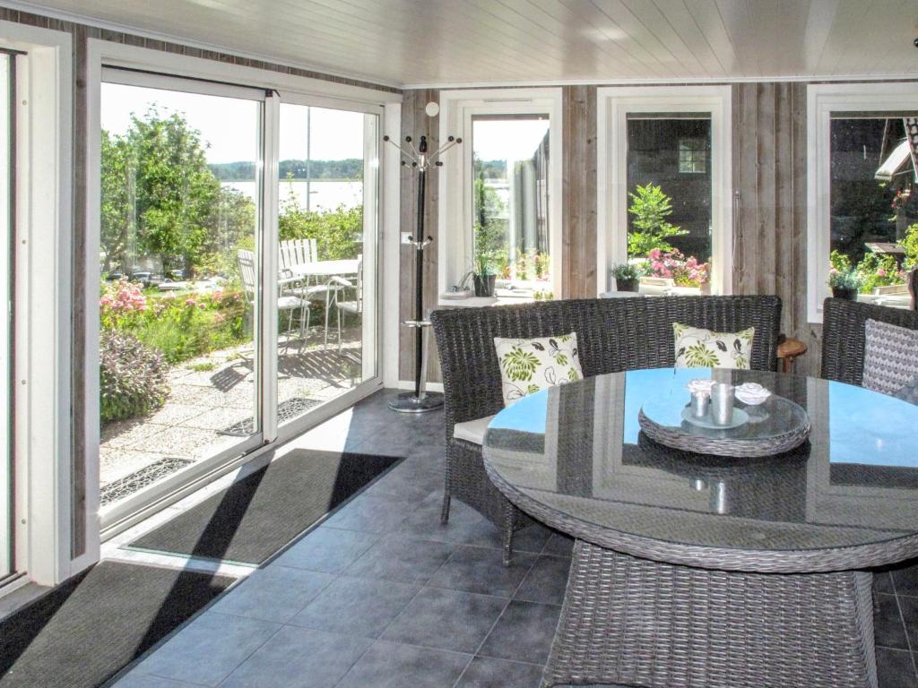Holiday Home Stegeborg Sjöstugan - OST104 by Interhome photo 1