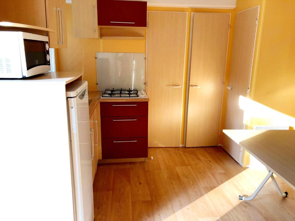 Mobile-home photo 1