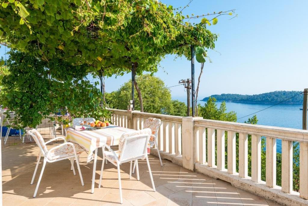 Апартаменты (Апартаменты с 2 спальнями, террасой и видом на море), Apartments Kirigin
