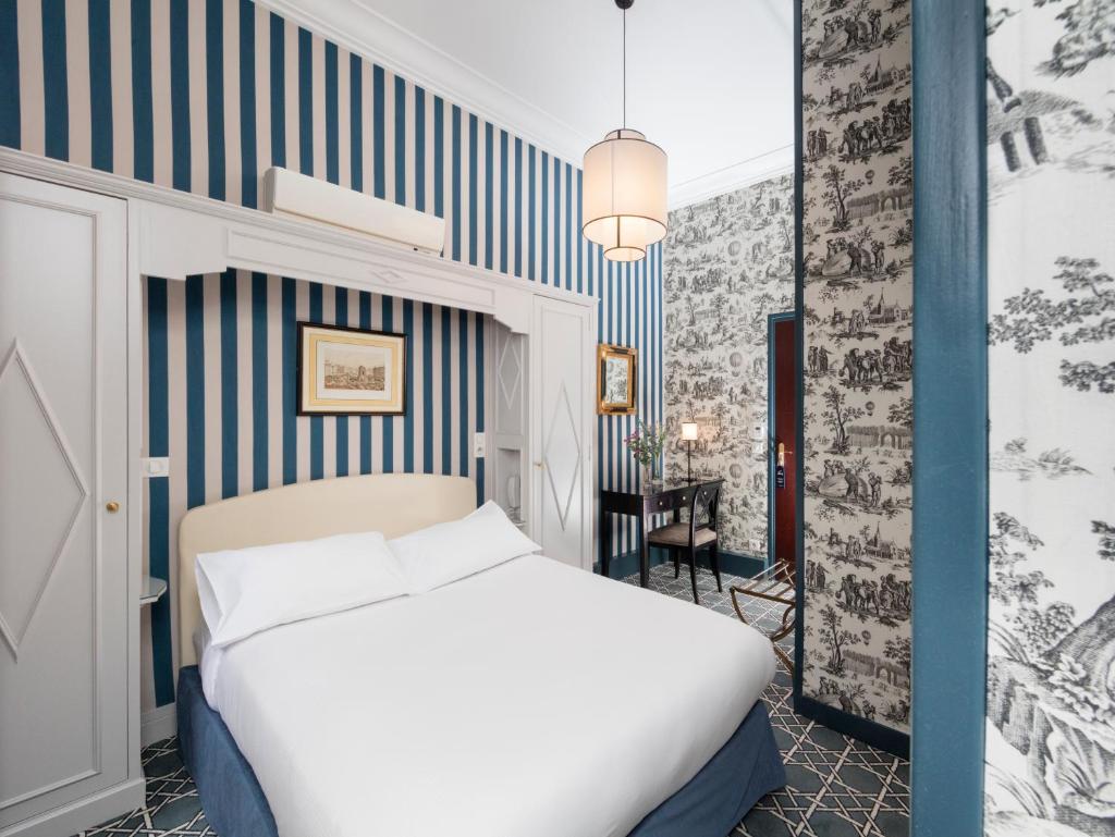 Двухместный (Классический двухместный номер с 1 кроватью и ванной), Hôtel Saint Germain
