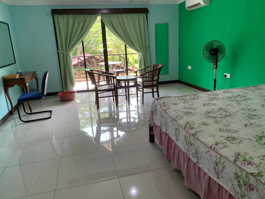 Myoldhouse photo 4