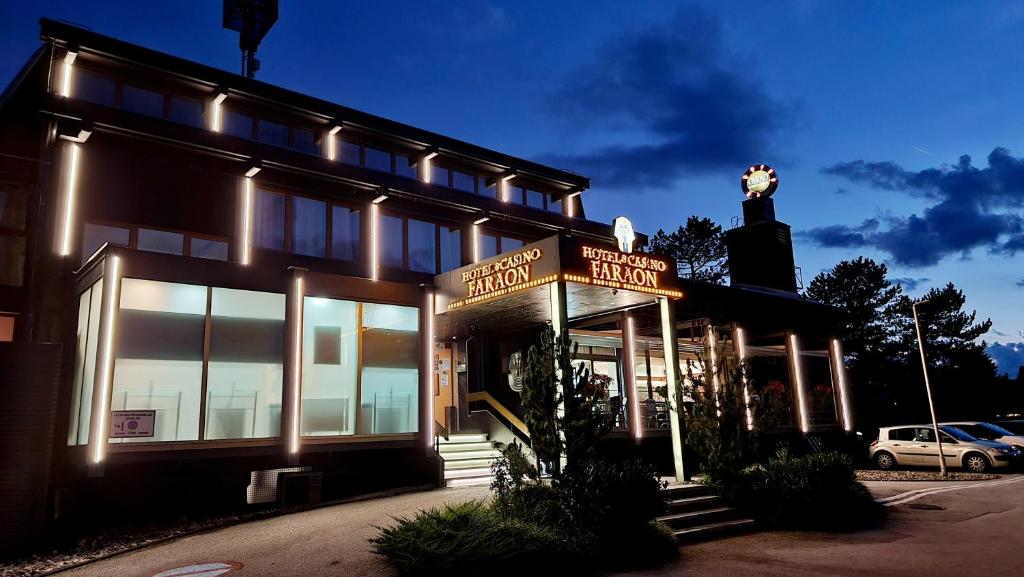 Hotel Faraon photo 1