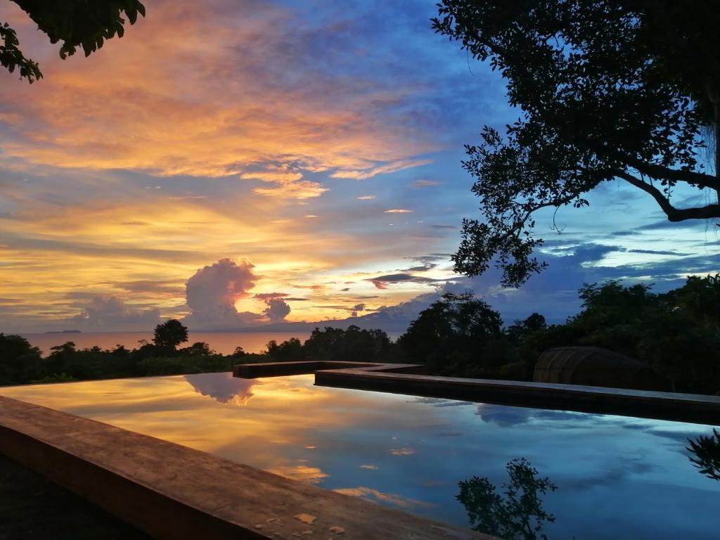 Nakabalo Guesthouse & Restaurant photo 1