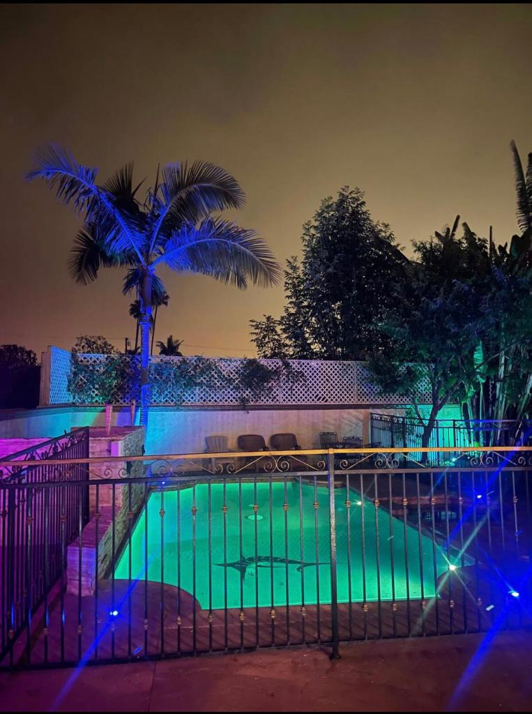 Luxurious 3 BD in Culver City with POOL &HOT SPA image