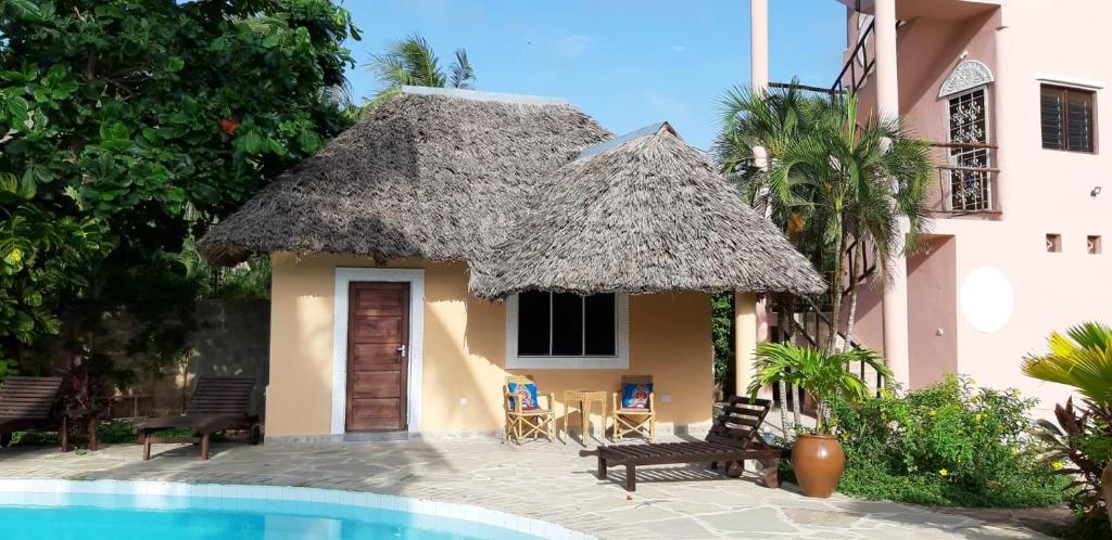 Luxury Villa SOLEIL, Galu Diani Beach photo 3