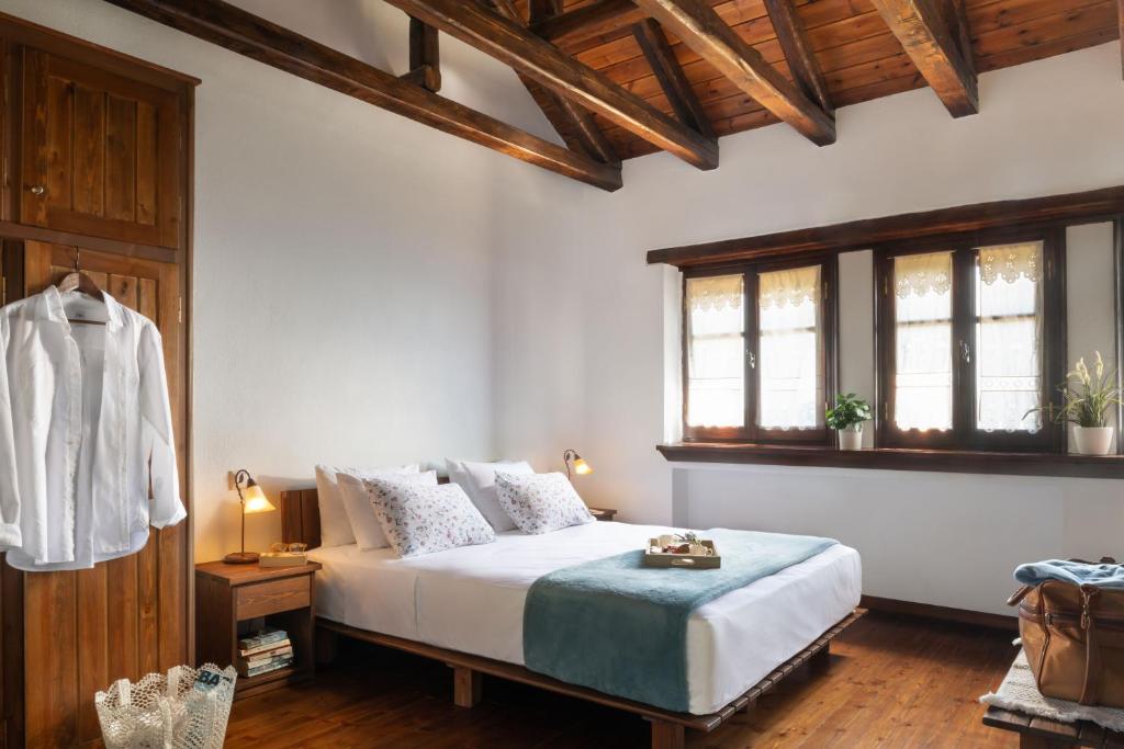 Esperos Suites & Villas photo 2
