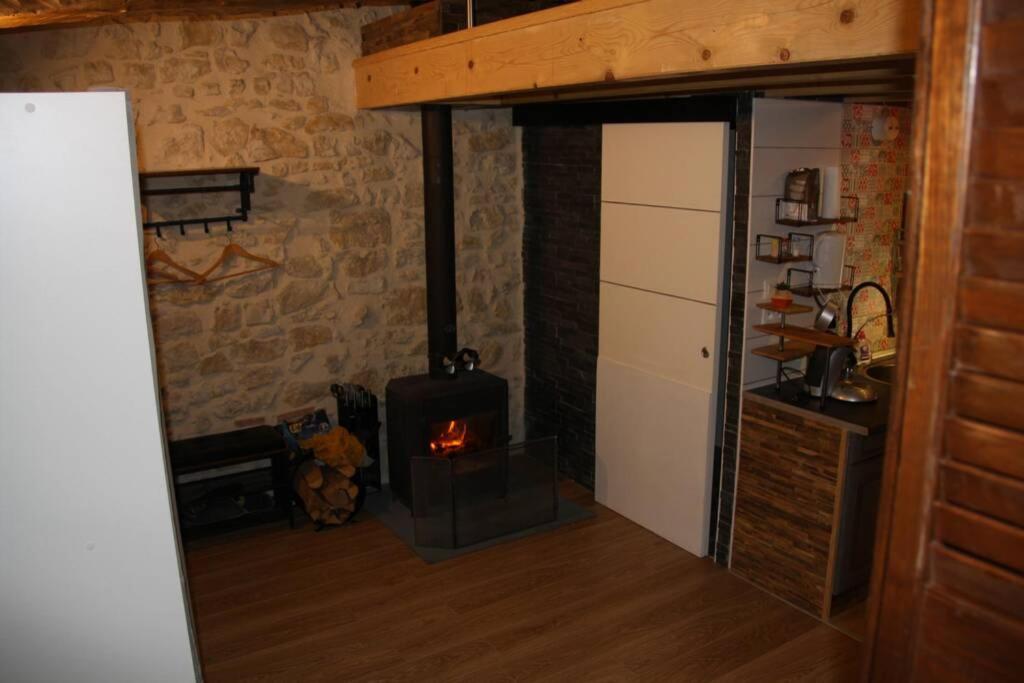 Le Portougais, chalet a Chanaz, la petite Venise savoyarde