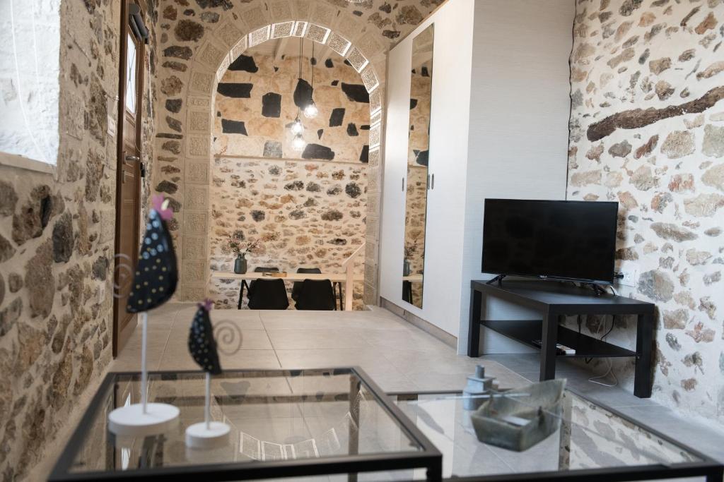 Petrino in Sisi with private pool and garden - Tap to explore photos