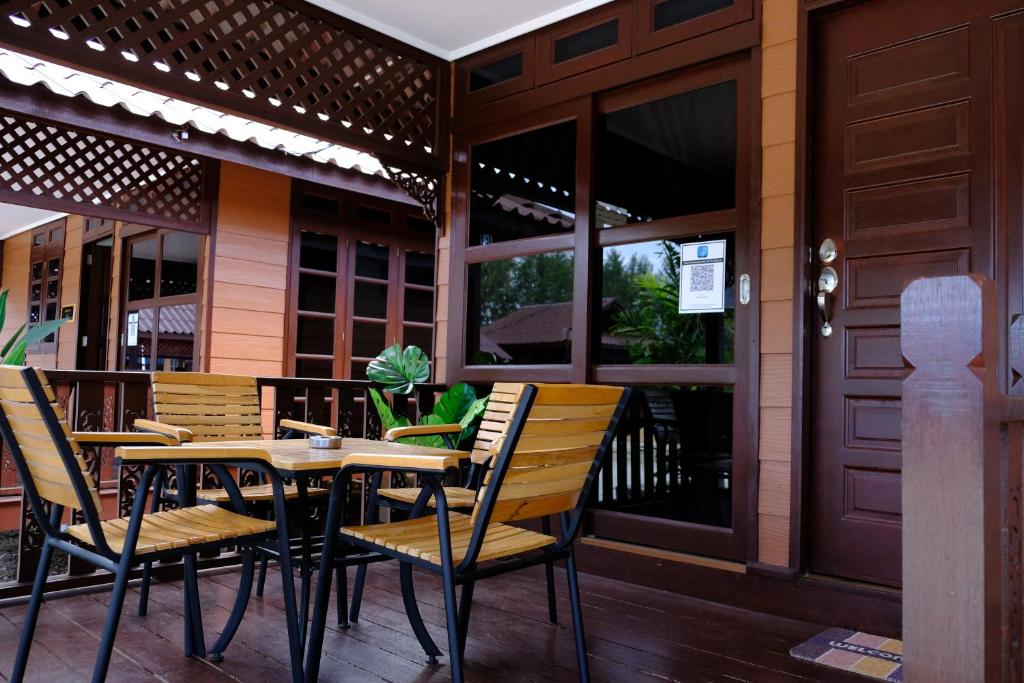 D'Razna Chalet Pantai Seberang Takir photo 1