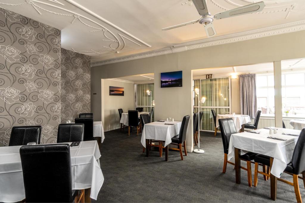 Centennial Court Hotel photo 3