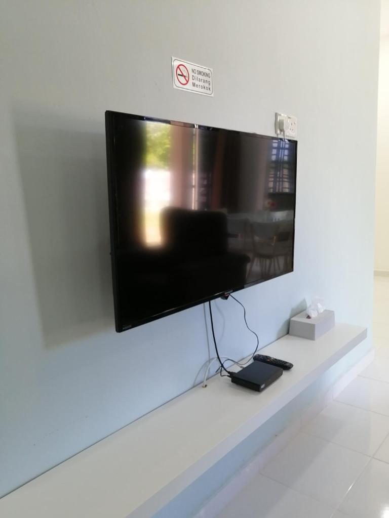 Simple Home by Aimie Fully Aircond photo 4
