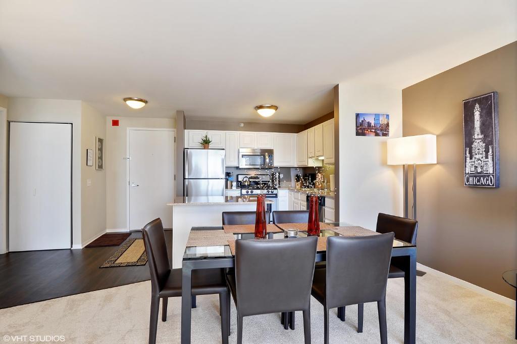 Апартаменты (Апартаменты), The Penthouse at Grand Plaza