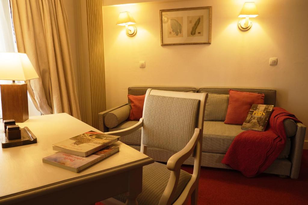 Двухместный (Улучшенный двухместный номер с 1 кроватью), Hôtel du Cygne