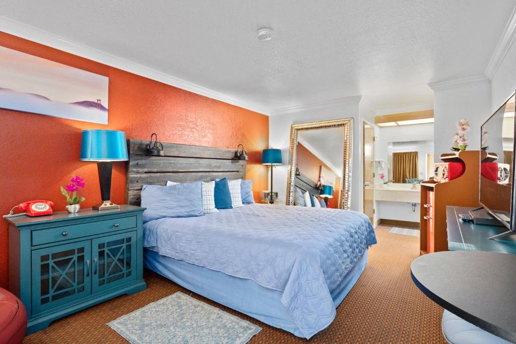 Americana Inn image