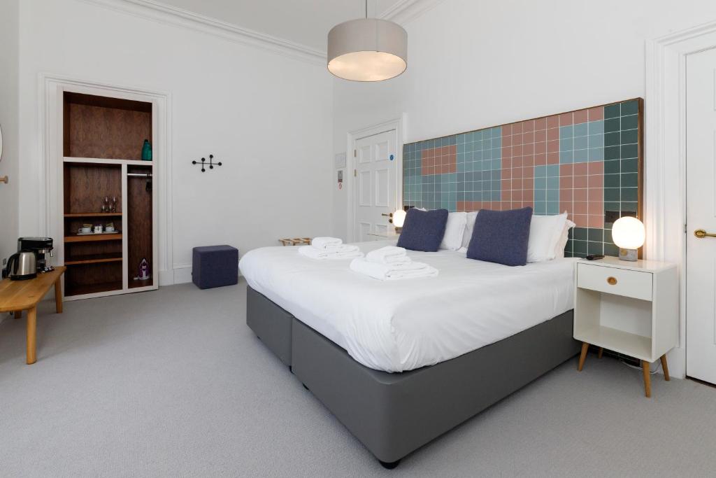 Lews Castle Room Type - Deluxe King Room