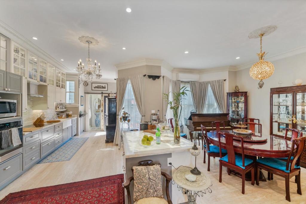 San Francisco Retreat Just Steps from Golden Gate Park and Ocean Beach! home photo 4