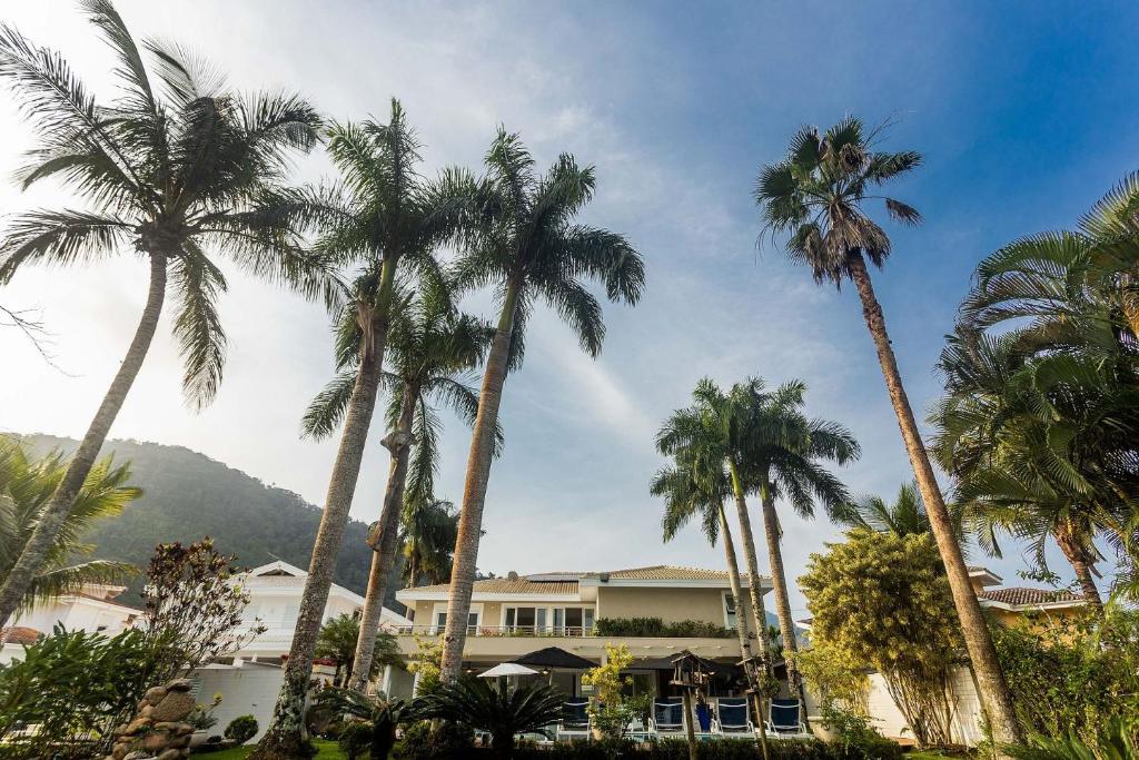 Mansão com piscina e área gourmet em Caraguatatuba photo 1
