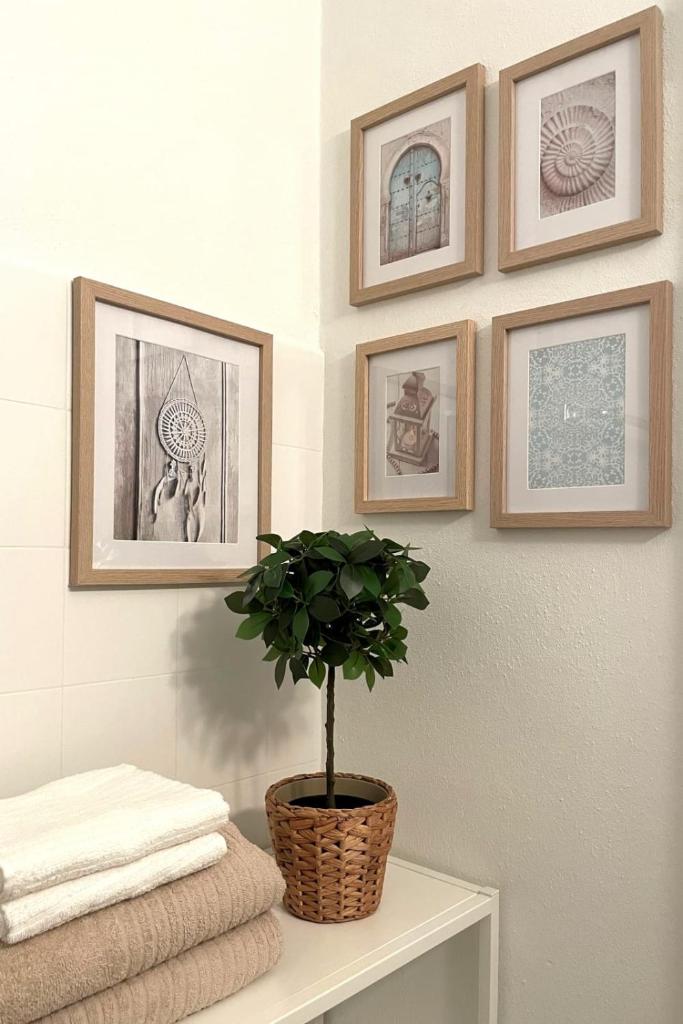 Modern apartment in a charming old town setting photo 4