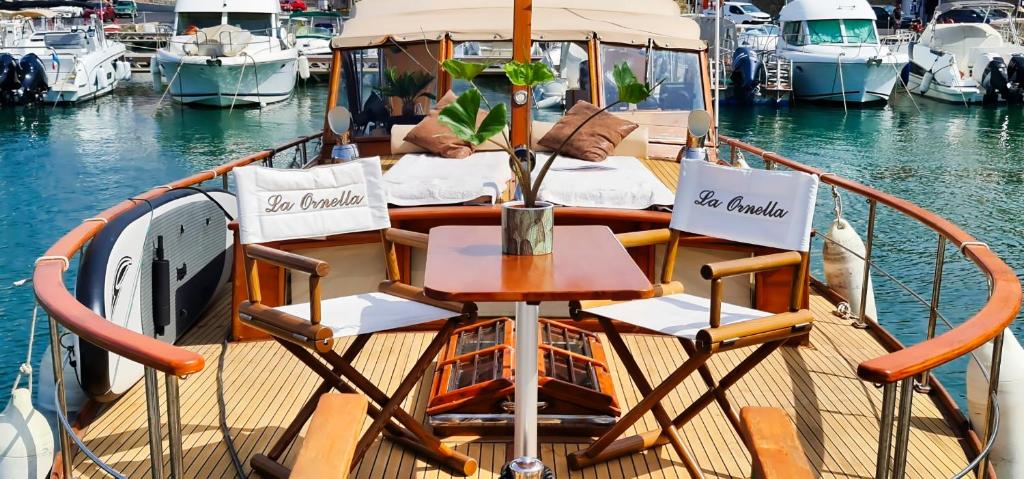 La Ornella - Location bateau à quai de Thierry Bourgait photo 4