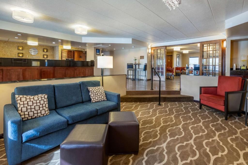 Comfort Inn Grand Rapids Airport photo 4